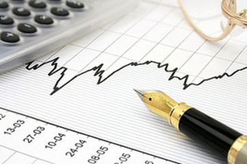 Trani, i Verdi riscaldano agosto con i debiti fuori bilancio: «I tranesi faranno la parte di Alice nel paese delle meraviglie e continueranno ad avere la memoria corta?»