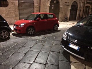 Parcheggi sTrani, ancora un weekend all'insegna del «qui comando solo io»