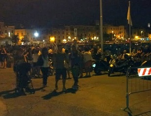 Area pedonale al porto di Trani, già decise le chiusure fino a maggio 2015: venerdì, festivi e prefestivi. E gli altri giorni? «Non serve, poca gente»