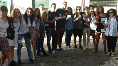 FOTO e VIDEO. Doppi turni e dintorni, il Liceo classico di Trani s'è fermato: sciopero e, fra tre giorni, anche la possibile occupazione