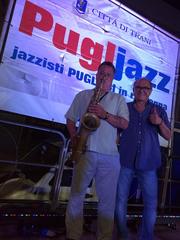 FOTO. Pugljazz, pienone nella nuova location di Trani. De Marinis: «Da piazza del pesce, ormai è piazza dell'arte»