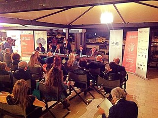 Dialoghi di Trani, dalla terrazza che domina il porto si inaugura un Maré di cultura