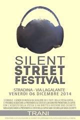 Anche a Trani, per la prima volta, le cuffie per ballare e non disturbare: il 6 dicembre, lo Street festival diventerà «silent party»