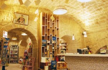 Trani, nasce il nuovo caffè letterario: lunadisabbia. Questa sera sarà inaugurato in via Mario Pagano