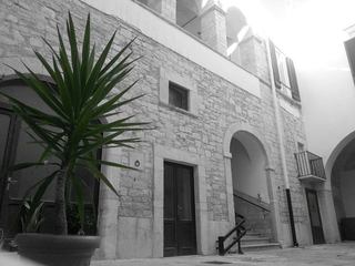 Trani fra cinema, teatro e letteratura con «Sinergie artistiche». A Palazzo Bianchi fino al 10 dicembre. Oggi torna il cinema