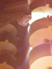 Al quarto piano con l'autoscala: soccorso straordinario dei vigili del fuoco sul lungomare di Trani