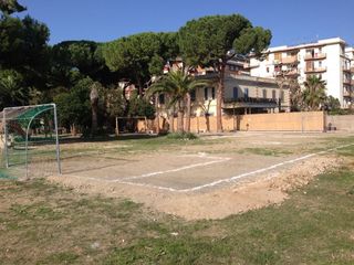 Villa Bini ha il campo di calcetto: non sintetico e non illuminato. Ma, almeno, al Comune di Trani non è costato nulla