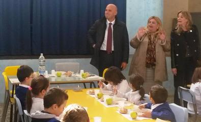 AGGIORNATO. La refezione scolastica a Trani durerà dieci giorni: 40mila euro per novemila pasti. Dopo, procedura negoziata fino a Natale