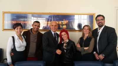 Trani, il sindaco e gli assessori Mauro e Annacondia incontrano due ballerini di 