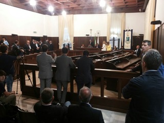 Domani, consiglio comunale: Trani si toglie dalla scarpa 136 «sassolini» fuori bilancio