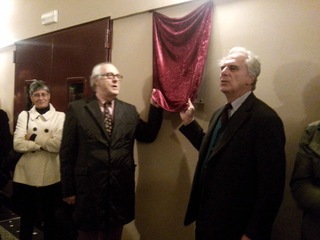 Trani, la prima voce nella sala «Dino Risi»? Quella di Eleonora al telefono: «Già mi fate sentire meglio. Prometto che, presto, andrò a vedere 