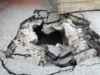 Trani, cedimenti stradali in via Istria: correlazione con i recenti lavori?