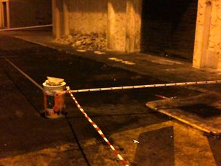 Spari in via Togliatti, la Polizia vuole sentire tutti: l'obiettivo dell'avvertimento non sarebbe un esponente delle forze dell'ordine. Il sindaco di Trani: «Incendio accidentale, fiducia nelle indagini»