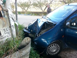 Si schianta contro pilone fra Trani e Barletta: grave automobilista straniero