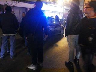 Trani, quasi un miracolo: precipita dal sesto piano e si salva. Provvidenziale l'atterraggio su un'auto