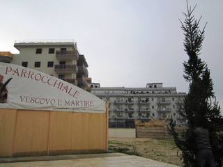 Natale a Trani, donato un albero a San Magno e collocato un altro in piazza Indipendenza