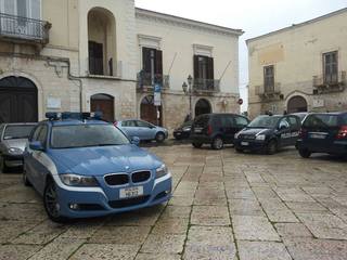 VIDEO. Consiglio Trani, deserta anche la seconda convocazione: salta il Piano del diritto allo studio e, in aula, si scatena la contestazione