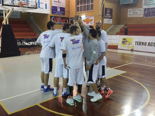 La Juve Trani timbra il cartellino e passa anche a Napoli: 72-88