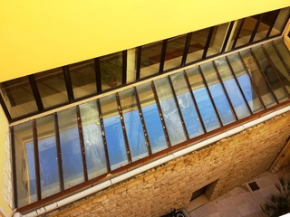 Ancora giù calcinacci nel Tribunale di Trani. La crisi politica complica la tempestività delle manutenzioni