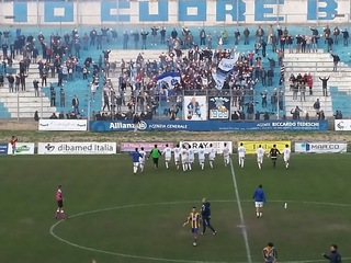 Trani-Castellaneta e mercato di domenica: uno dei due non s'ha da fare