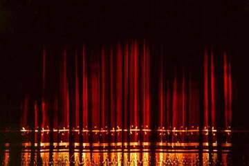 Il sipario neanche si apre: salta la stagione teatrale 2014-2015. Alle uniche due riunioni era andato il sindaco di Trani. Da solo