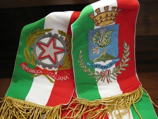 Comune di Trani, acquistata nuova fascia da sindaco. L'emblema del primo cittadino