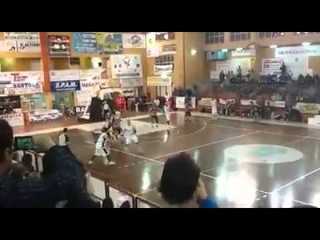 VIDEO. Magia di Mazzotta ed il PalaAssi esplode d'entusiasmo. La tripla che ha cambiato la storia di Juve Trani-Nardò