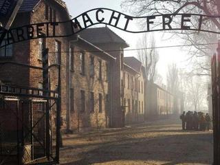 Giorno della memoria, oggi un libro nella biblioteca di Trani