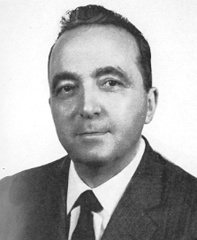 Il commissario e Trani: la Iaculli s'è laureata con Renato Dell'Andro, grande amico di Pastore, artefice della ristrutturazione di Palazzo Torres