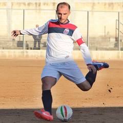 Giocatori e staff tecnico del Novoli si autotassano, oggi a Trani ci saranno