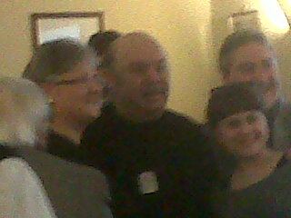 Un sabato tranese per Lino Banfi, paparazzato in un ristorante del centro cittadino