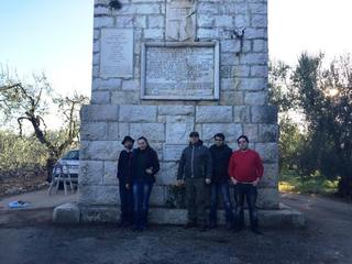 Disfida di Barletta combattuta a Trani. Moselli: «Ma nessuno visita l'epitaffio che ricorda quel luogo»