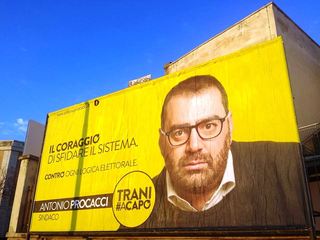 VIDEO. Trani 2015, Procacci mette in strada 6x3 e trasparenza: «Li ho pagati di tasca mia. No ai finanziatori, sì a piccoli contributi»