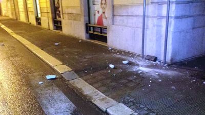 Trani, calcinacci per strada in via di Borgogna: nessuna conseguenza
