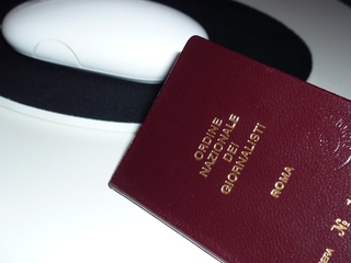 Giornalisti, ottocento «desaparecidos»: l'Ordine di Puglia li cancella dall'albo. Tagli anche a Trani