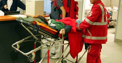 Trani, poliziotto accusa malore in servizio. Trasportato in codice rosso al Bonomo di Andria