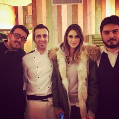 Trani, Melissa Satta in zona per un servizio fotografico e sceglie la nostra città per cibo e panorama