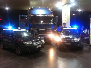 I carabinieri di Trani intercettano a Corato un tir rubato: due denunce