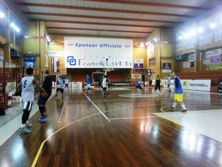 Juve Trani, la marcia continua. Verile: «Contro Ostuni abbiamo allenato la mente». E in allenamento si sconfina anche nel calcetto