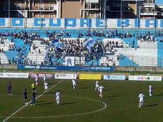 Vieste-Trani 0-1. Manzari campione di fairplay, applausi del pubblico viestano