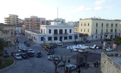 AGGIORNATO. Notte dell'Addolorata, gran lavoro solo per la Polizia locale: sanzionate 65 vetture, agganciate 32