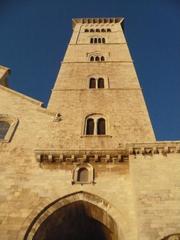 Pasquetta a Trani: c'è il campanile, ma chiudono due musei. Cattedrale sempre aperta. Tutte le info