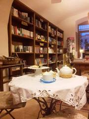 Trani nel progetto della notte bianca letteraria di Inchiostro di Puglia: il 24 aprile eventi a La Biblioteca di Babele