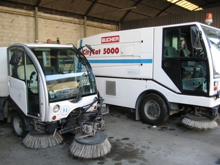 Amiu, dipendenti in agitazione: «Hanno scambiato l'azienda per un bancomat». Comune debitore di 3 milioni, stipendi a rischio, possibile sciopero»