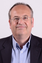 Sarà un weekend dedicato alla raccolta firme: anche L'altra Puglia in giro per le piazze di Trani