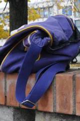 Prova a depistare i carabinieri nascondendo droga nella cartella della figlia: scoperto ed arrestato 21enne di Trani