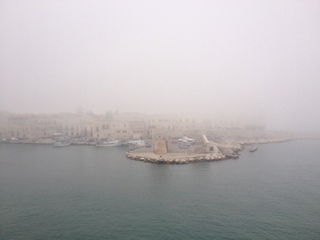 Trani, forte caldo improvviso: nebbia d'avvezione da Bari alla nostra città