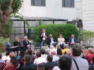 FOTO. Trani 2015 ed il quartiere sant’Angelo ancora senza risposte: il confronto fra i sei candidati sindaco