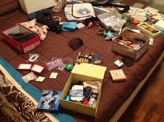 Trani, proprietari di casa ad una festa di nozze: ladri mettono a soqquadro l'appartamento