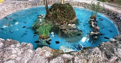 Villa di Trani, un buongiorno tutto azzurro con la «nuova», quasi irriconoscibile vasca monumentale